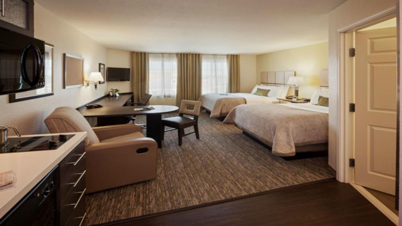 Candlewood Erie By Ihg 2*