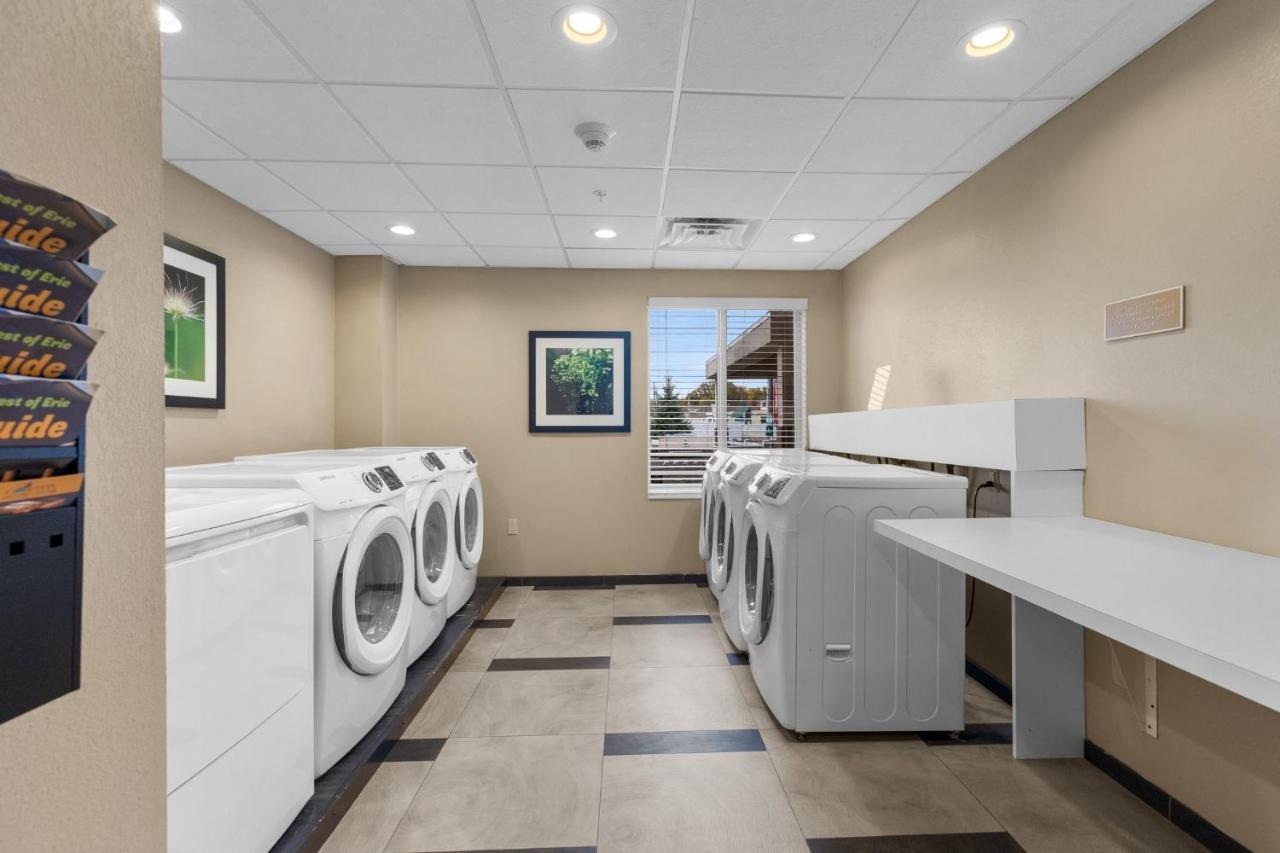 Hotel Candlewood Erie By Ihg 2*